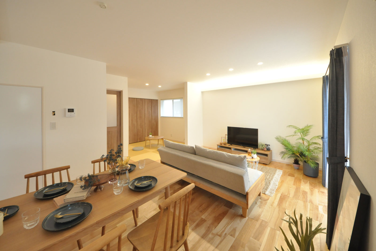 街角モデル 和室とつながるLDK空間のイメージ